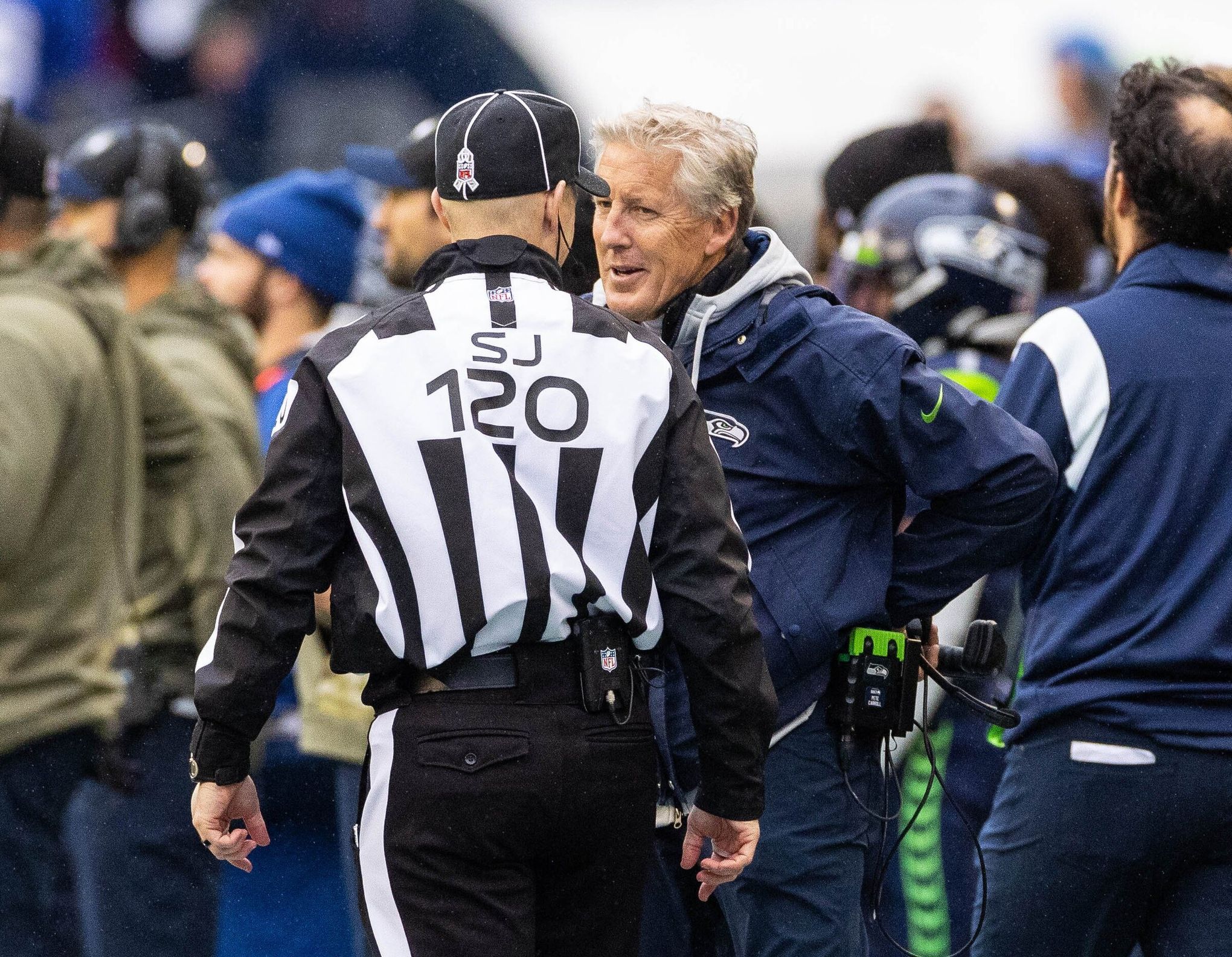 NFL ref calls penalty on 'Seattle Mariners' during Seahawks game