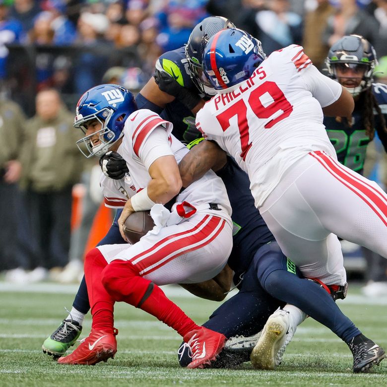 Giants Outmuscle Seahawks in Season's Biggest Upset - The New York Times