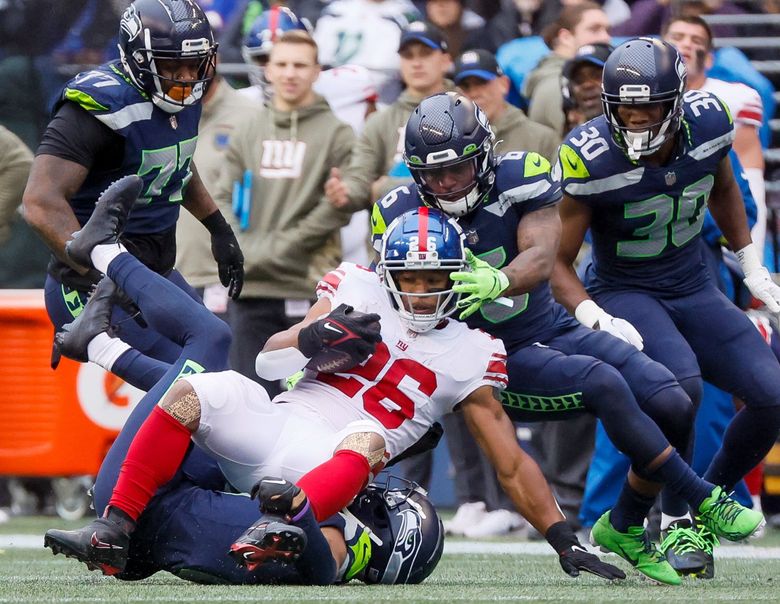 Seahawks vs. Giants: Seattle pulls away from Giants 27-13 for third  straight win - Field Gulls