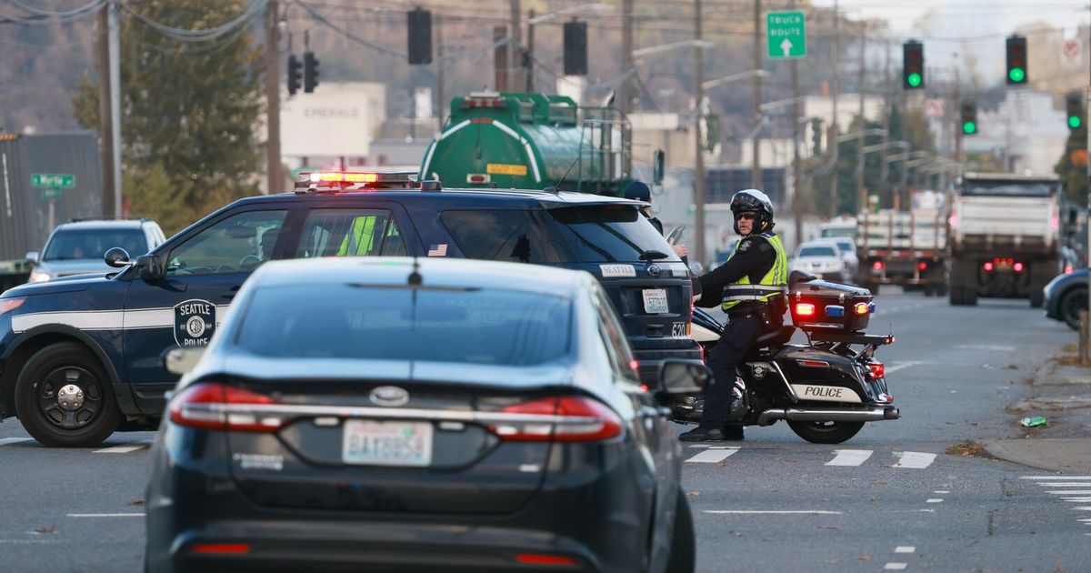 Two pedestrians killed in South Seattle crashes | The Seattle Times