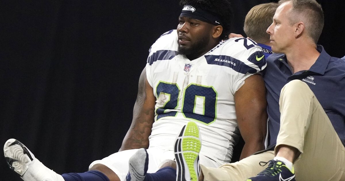 Seahawks RB Rashaad Penny to miss rest of 2022 season after fracturing  fibula vs. Saints