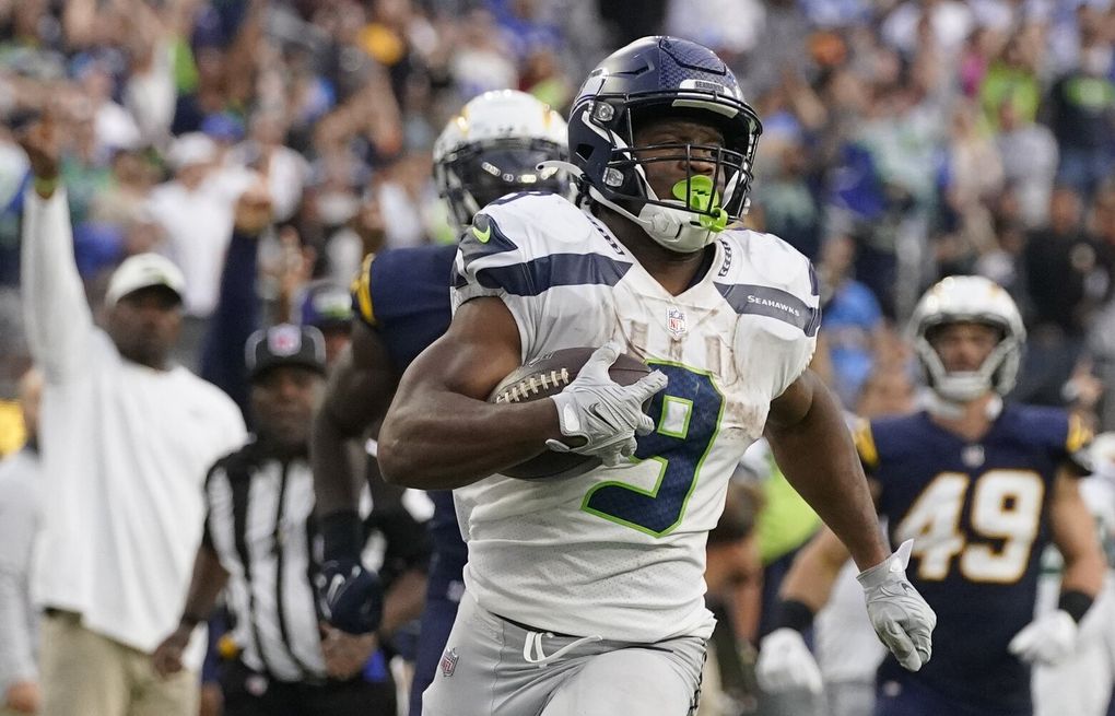 Reporter Bob Condotta grades the Seahawks' Week 7 win over