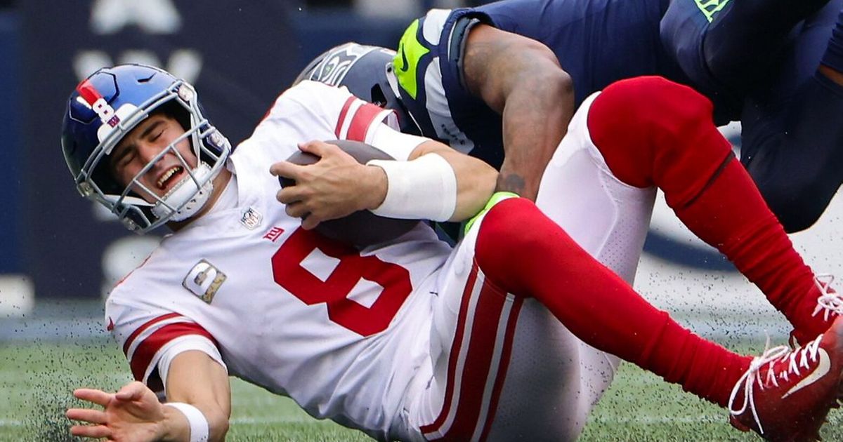 Reporter Bob Condotta grades the Seahawks' Week 15 loss to the 49ers