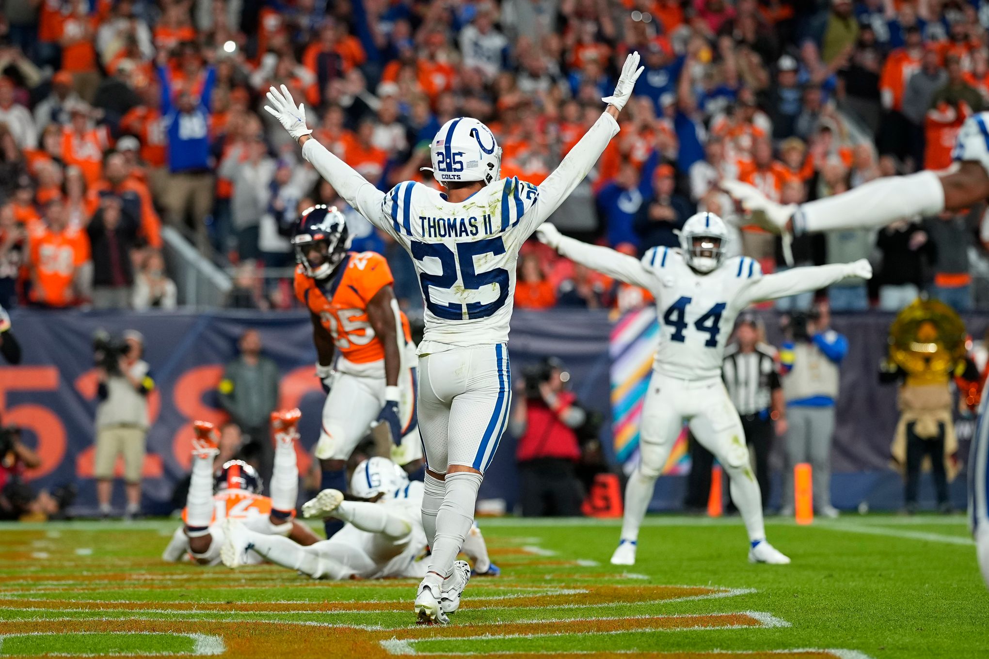 Thursday Night Football Open Thread: Denver Broncos @ Indianapolis Colts -  Revenge of the Birds