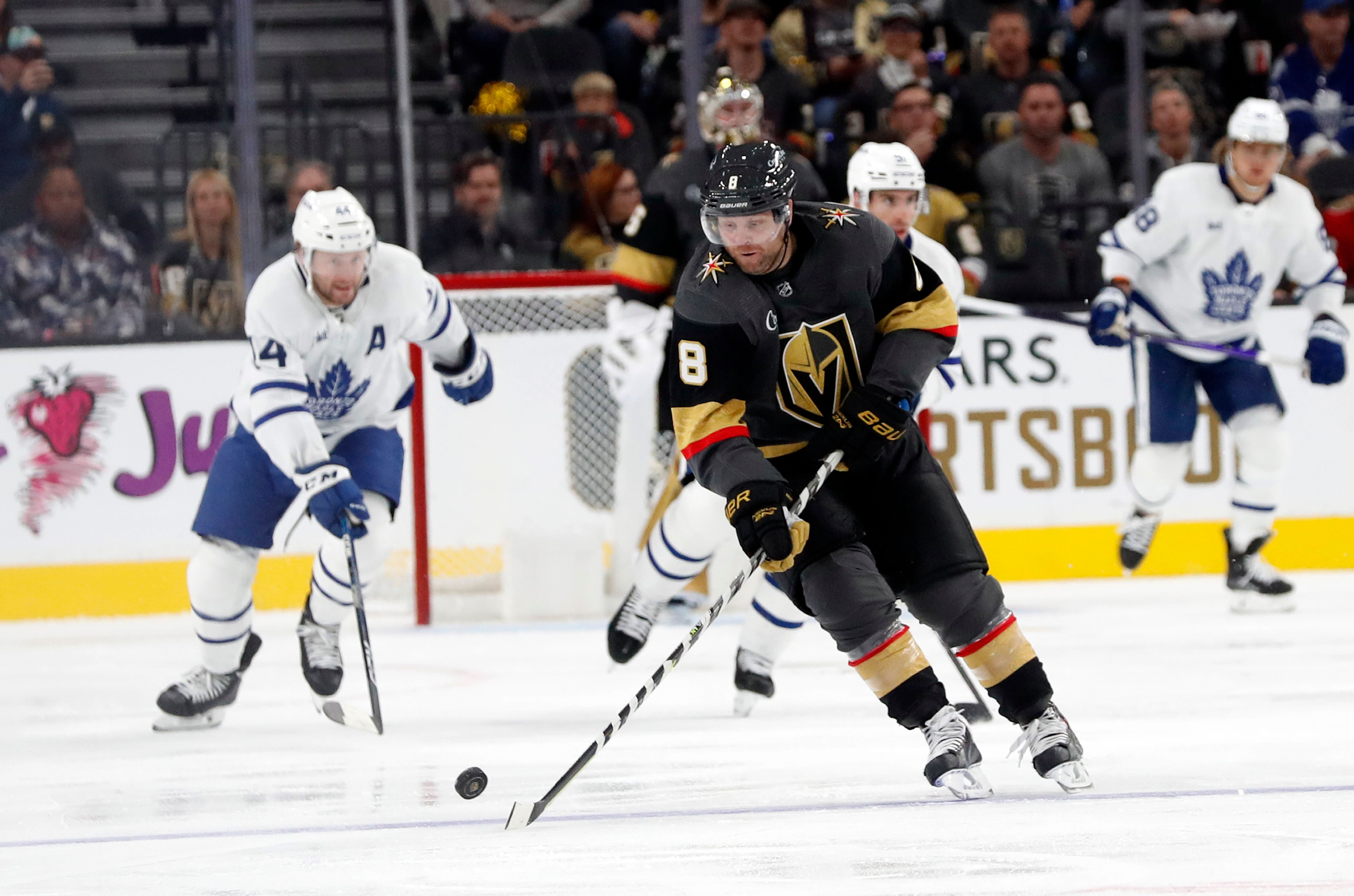 Kessel ties NHL ironman record, Vegas tops Maple Leafs 3-1 | The