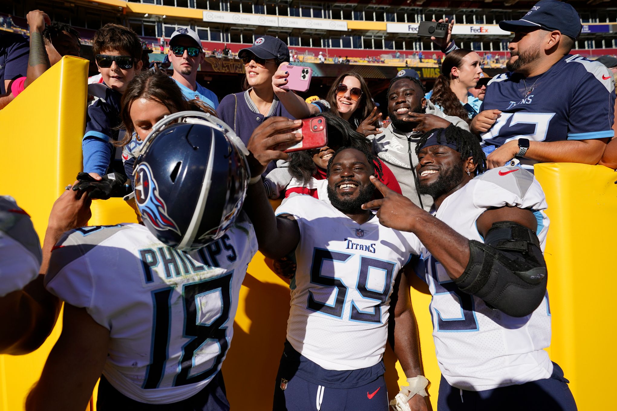 Titans reach bye somehow on top of AFC South after 0-2 start