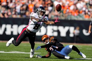 Burrow, Bengals strike fast, blow by Falcons in 35-17 win