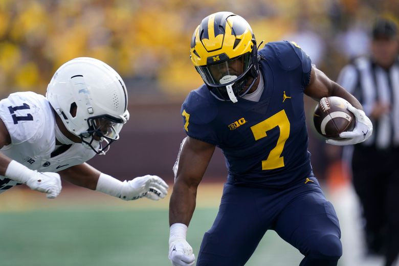 Blake Corum scores 2 TDs, helps No. 2 Michigan pull away to beat