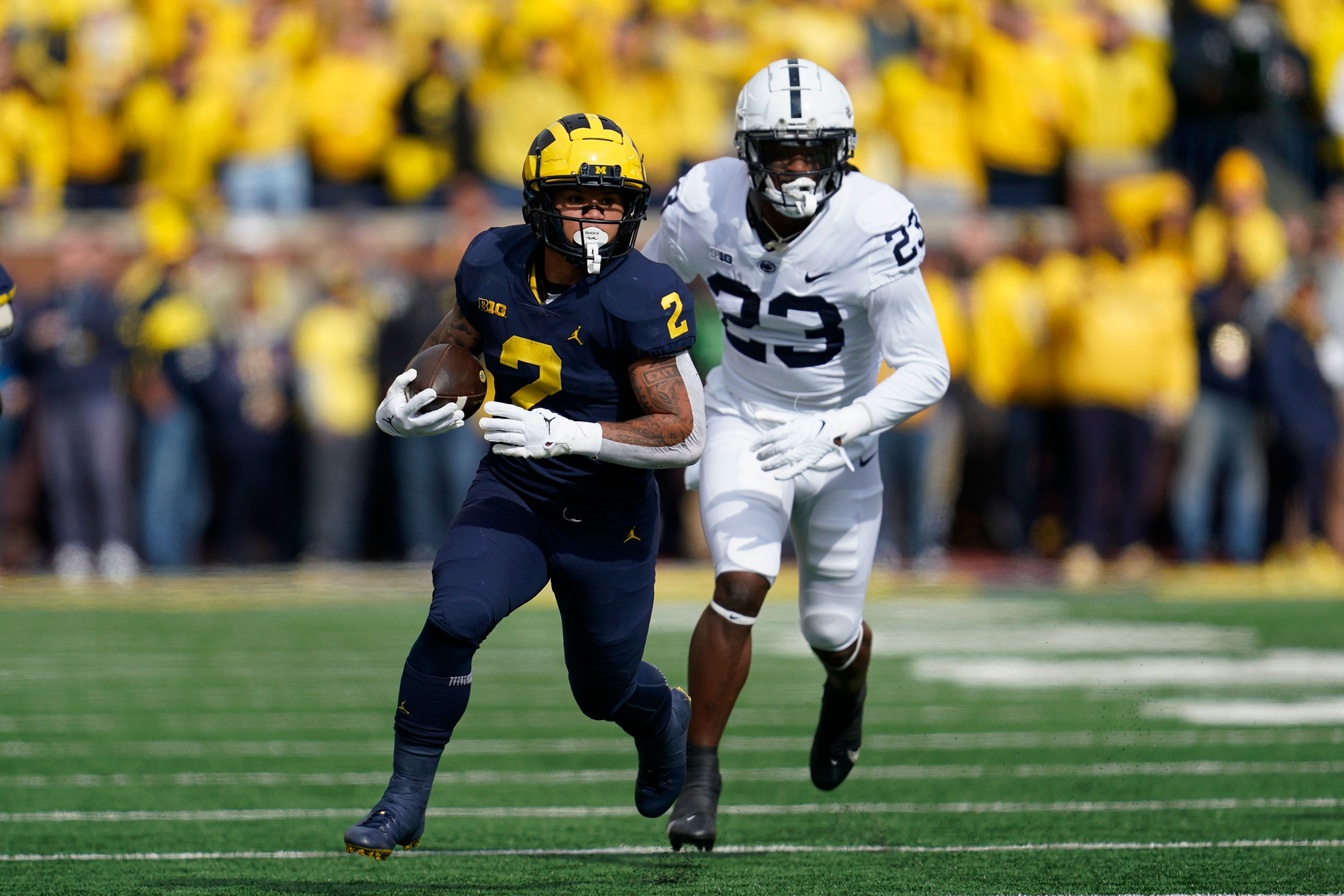 No. 5 Michigan tops No. 10 Penn St 41 17 runs for 418 yards The