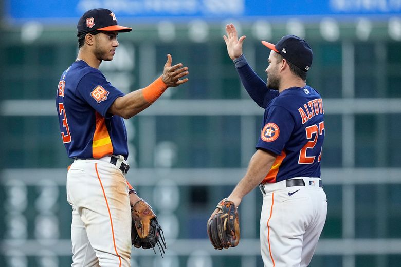 Pena homers, drives in 3 to lead Astros over Rays 3-1