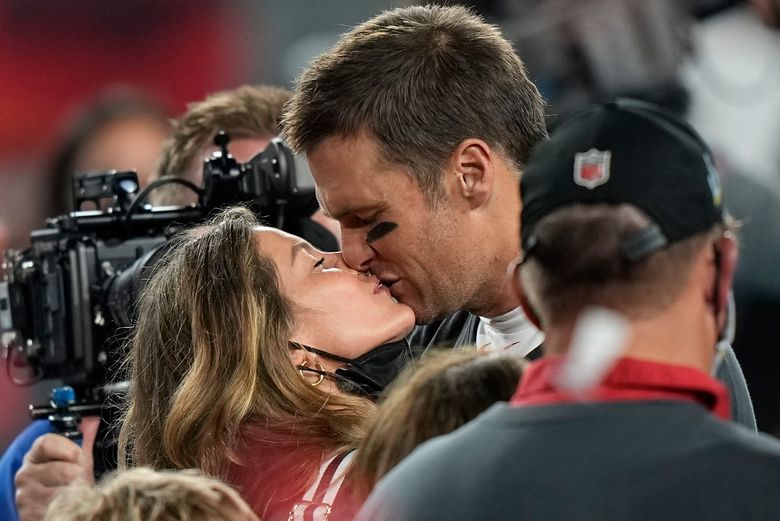 Supermodel Gisele Bundchen and NFL star Tom Brady divorce after 13