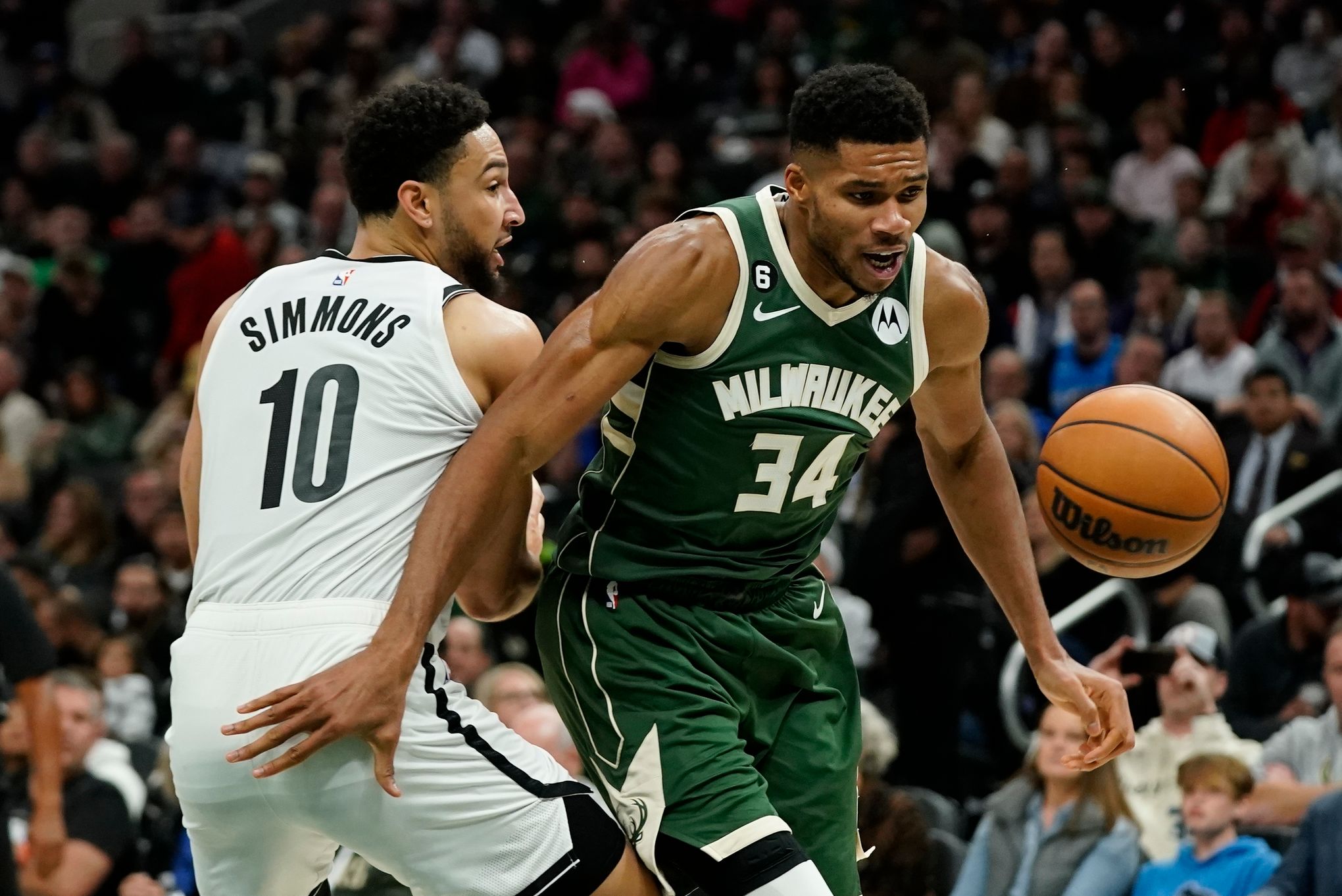 Arenas feels Simmons should be a more aggressive scorer