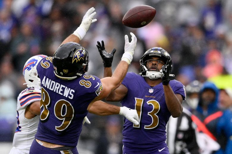 Lamar Jackson reacts to John Harbaugh's go-for-it decision after loss to  Bills