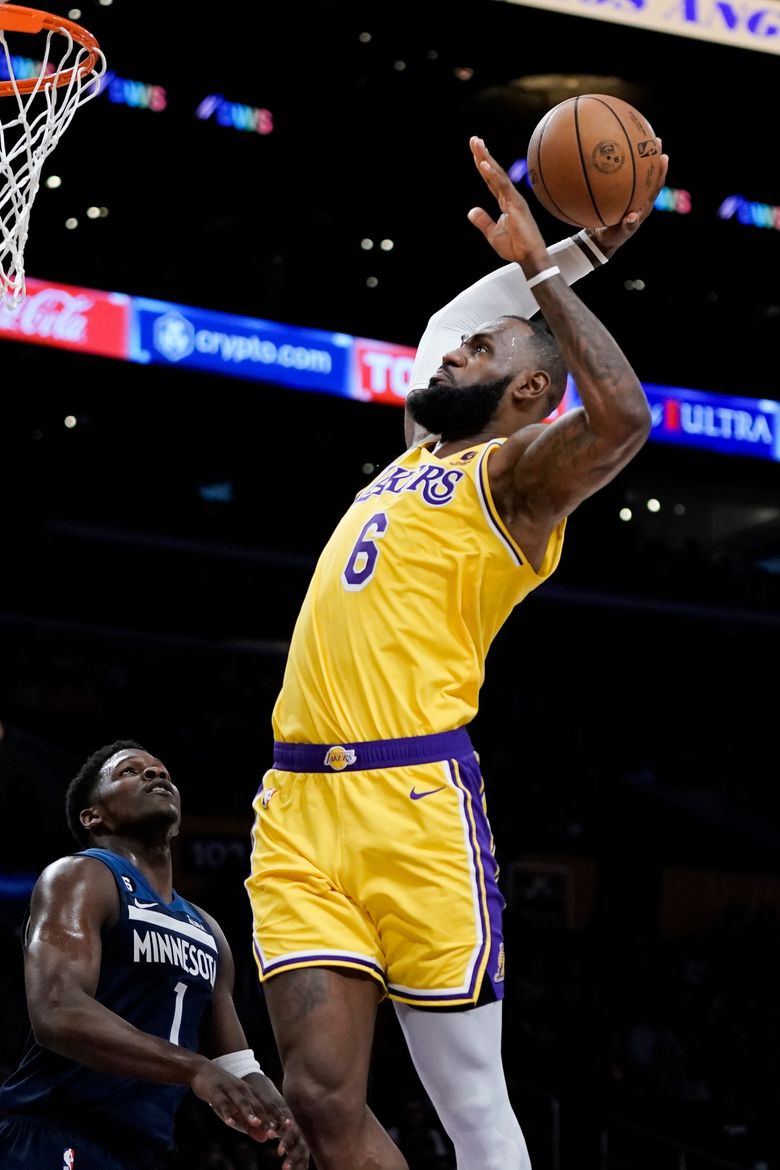 A crown all his own: LeBron James gets NBA's all-time scoring mark his way
