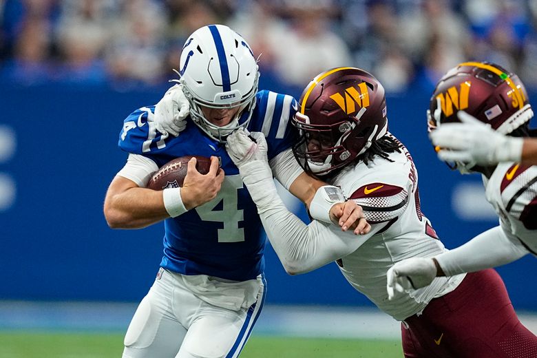 Heinicke leads late rally as Washington beats Colts 17-16