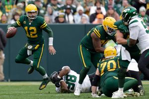 Jets continue surge with convincing 27-10 win at Green Bay - The San Diego  Union-Tribune