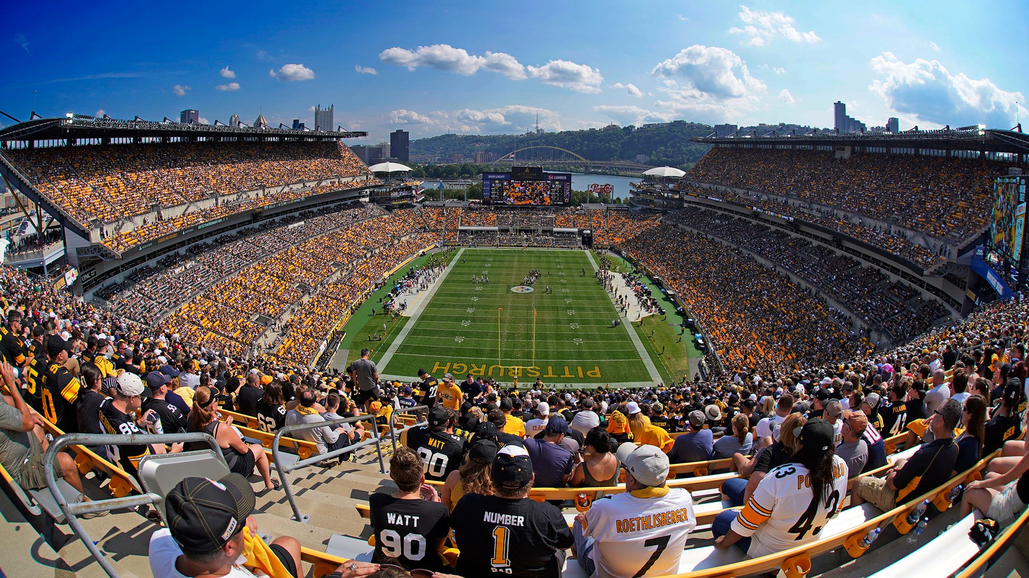 Police: Fan dies after fall from escalator at Steelers' Acrisure