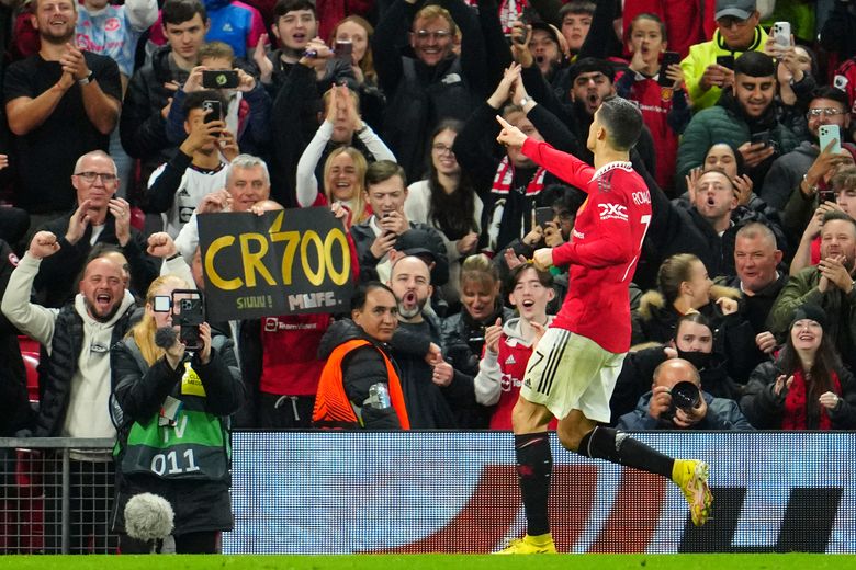 Cristiano Ronaldo Scores Double As Man United Beat Arsenal 3-2