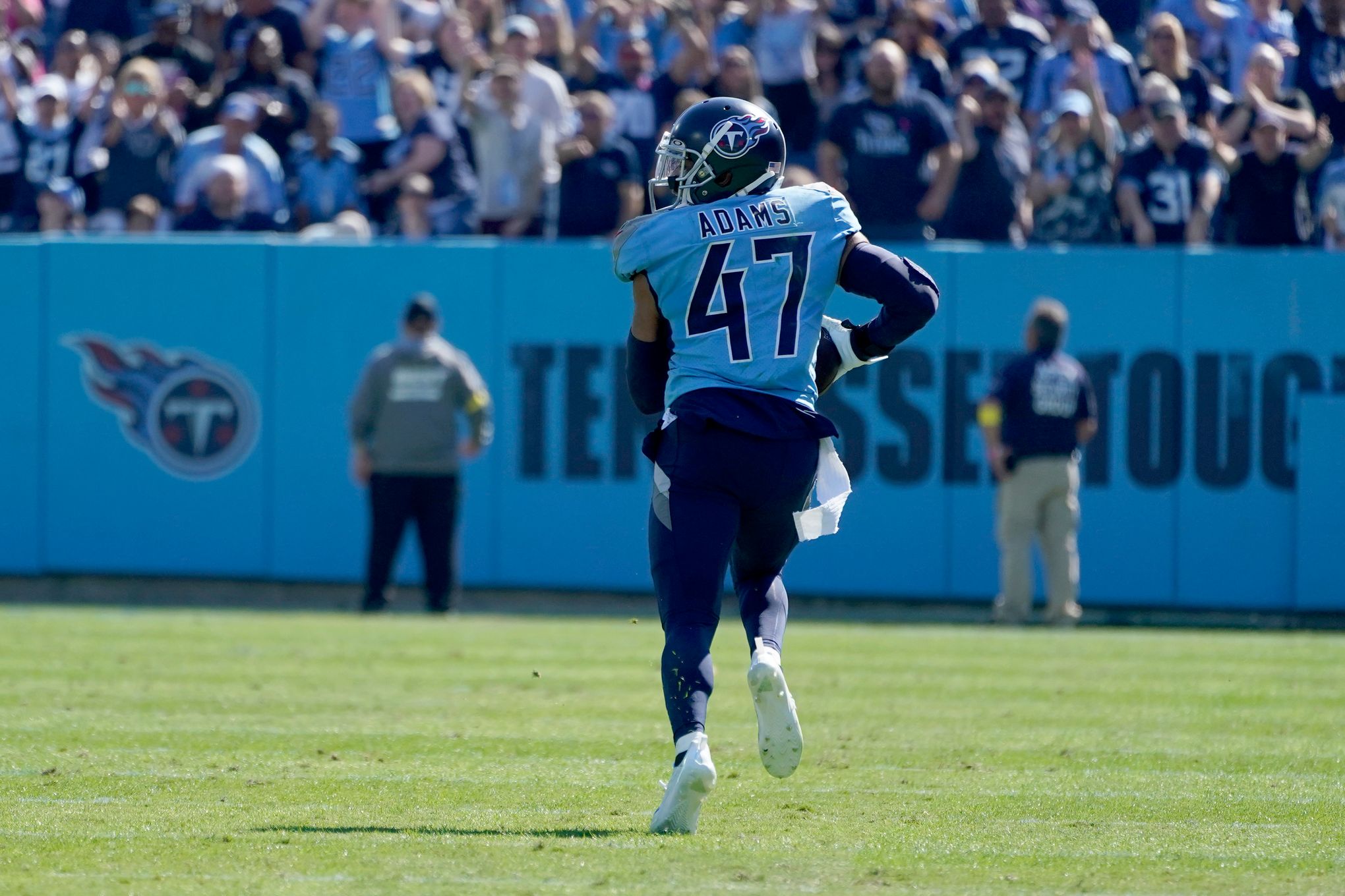 Tennessee Titans 34-31 Indianapolis Colts: Randy Bullock kicks game-winning  field goal in Titans overtime win, NFL News