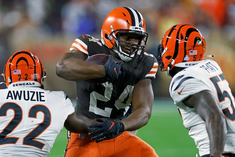 Cleveland Browns offensive lineman Derrick Kelly II (60) stands on