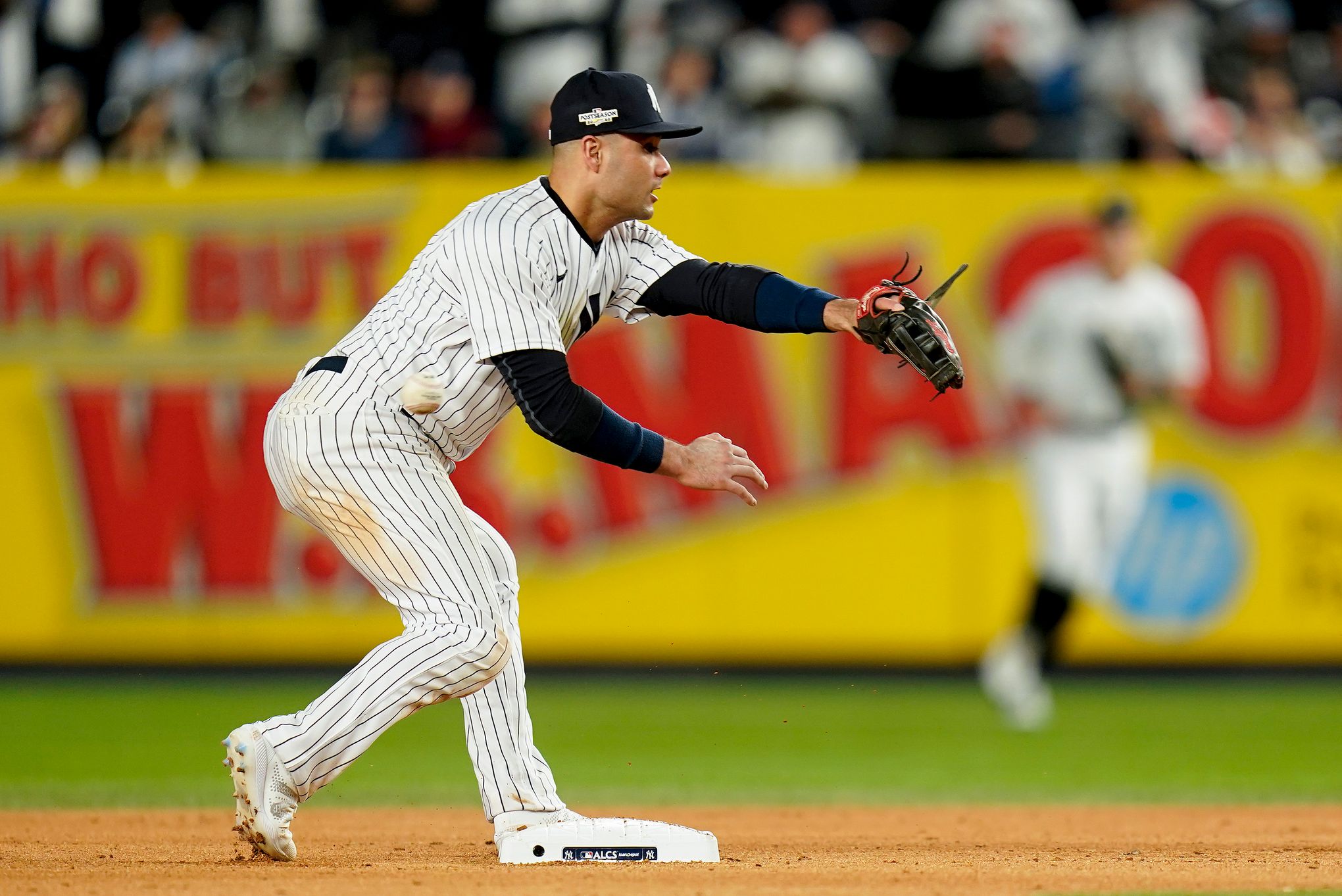 Isiah Kiner-Falefa avoids arbitration, signs with Yankees