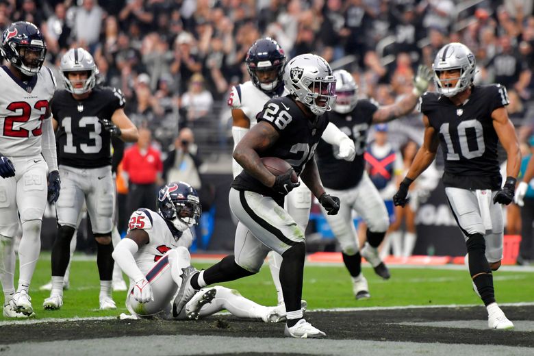 Texans' run defense struggles badly in loss to Raiders