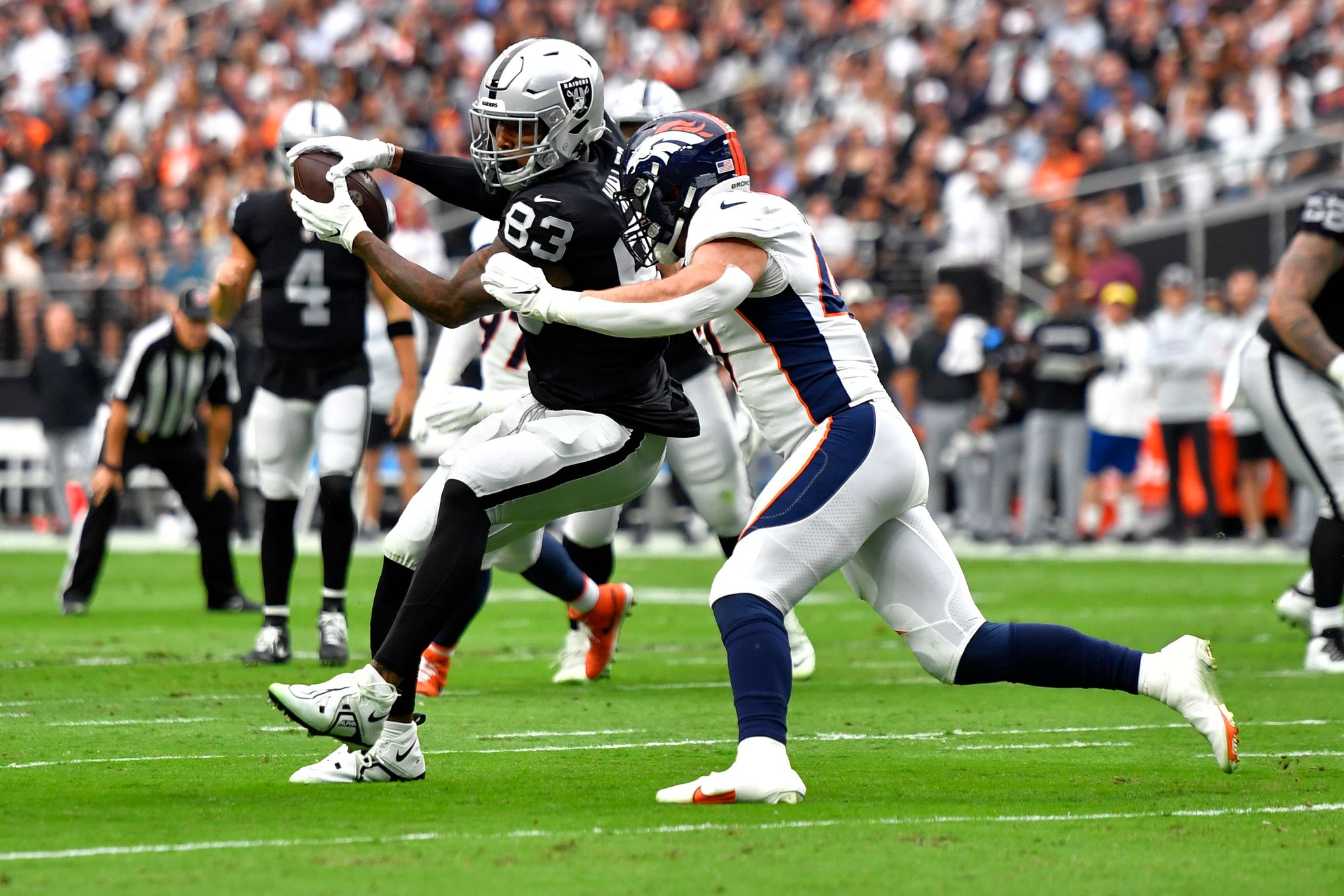 New Orleans Saints tight end Juwan Johnson (83) is tackled by San