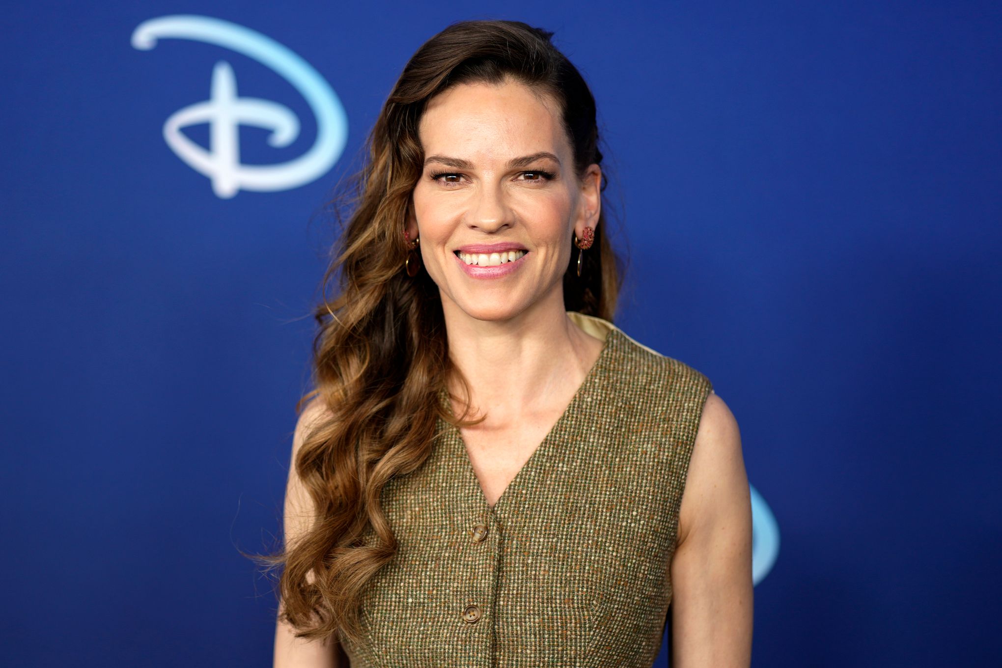 Hilary Swank talks filming new series while expecting twins | The 