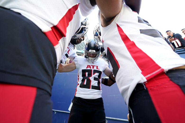 Atlanta Falcons cornerback Cornell Armstrong (25) plays against