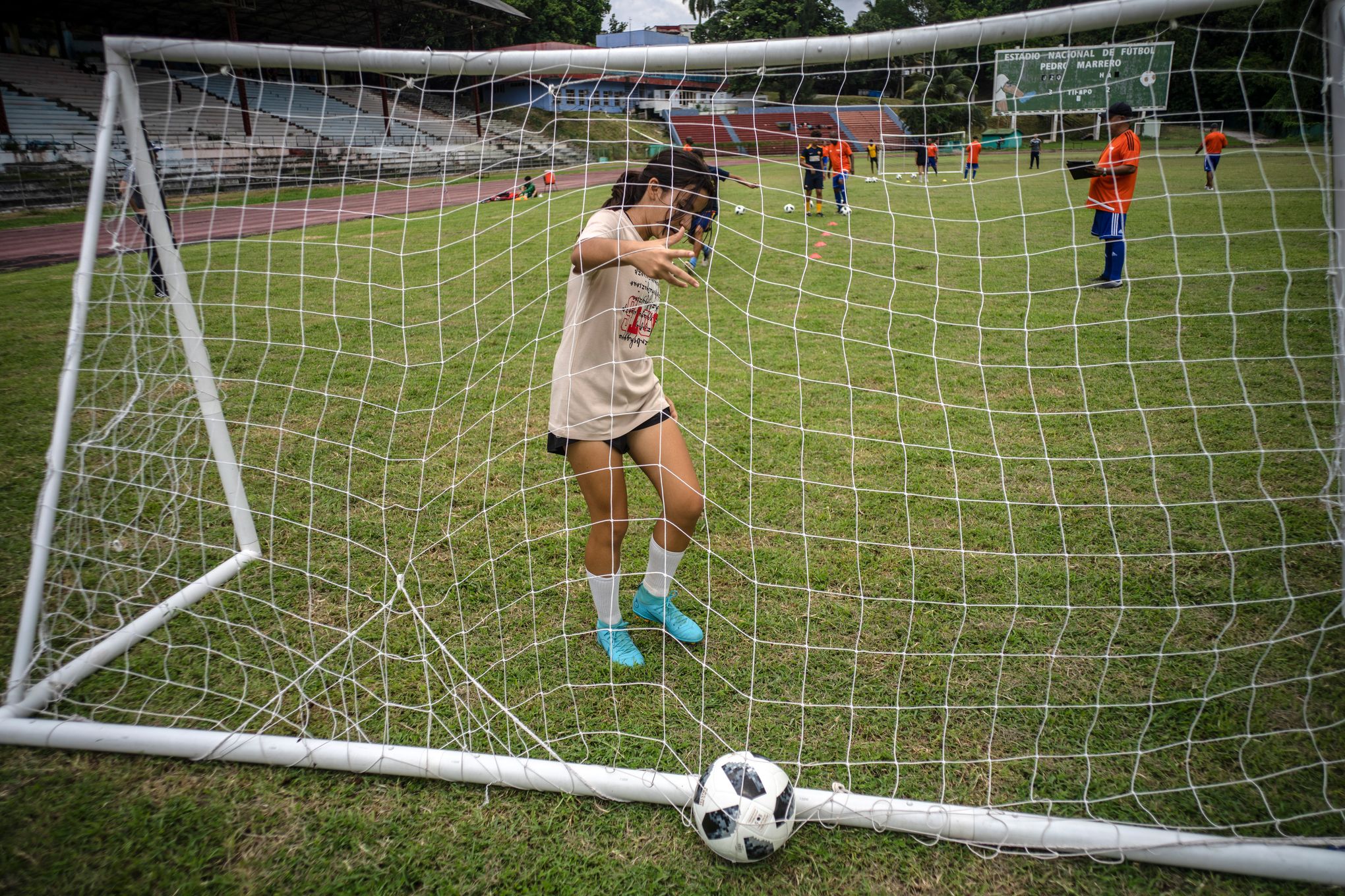 Two Cuban soccer players defect in Washington