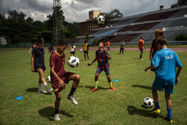 Two Cuban soccer players defect in Washington