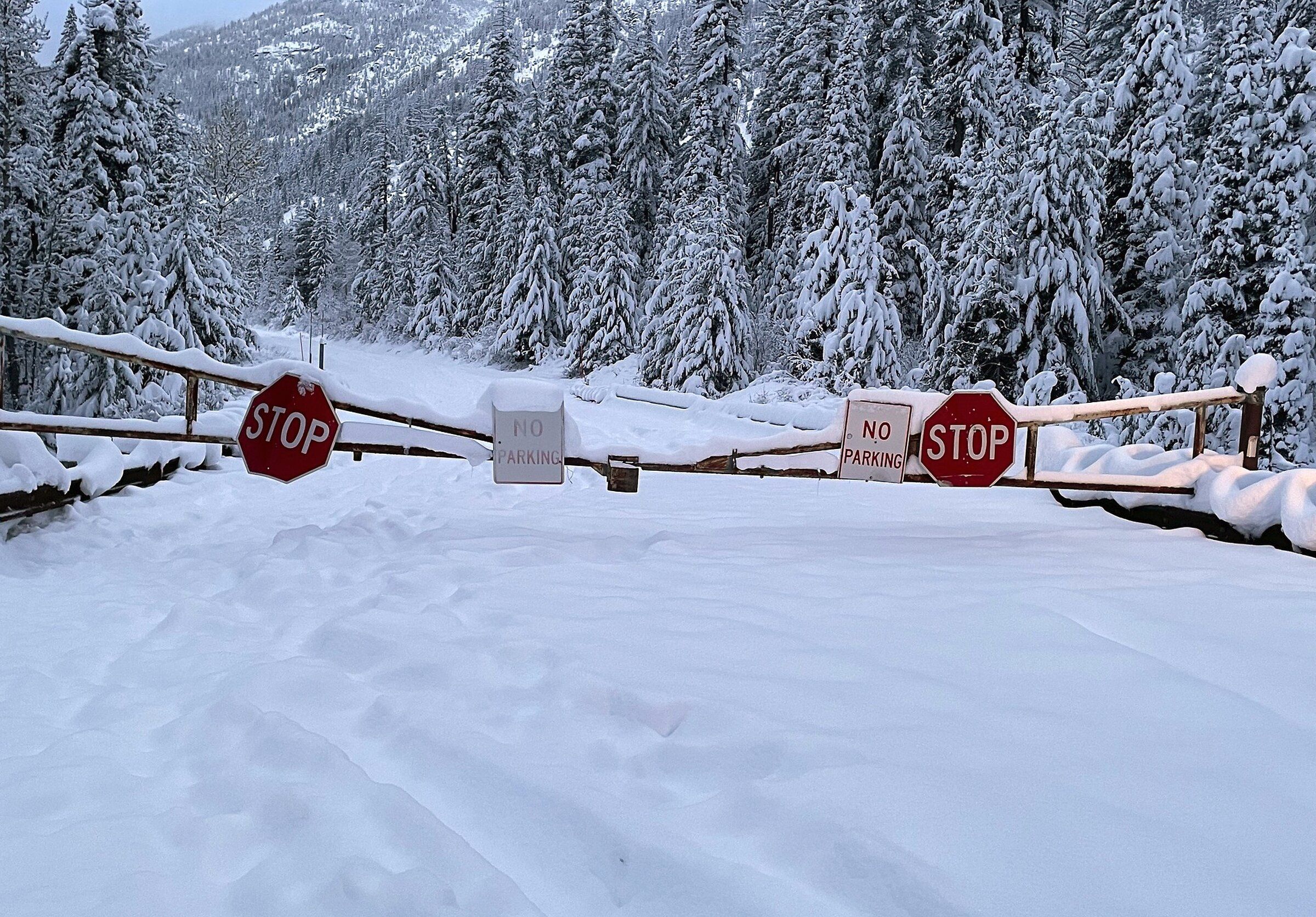 Snow rain in Cascades closes WA s Highway 20 for the season The