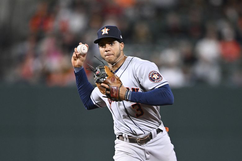 Astros' Jeremy Pena makes MLB history with Gold Glove win