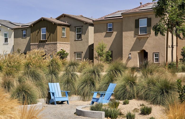 FILE – New homes under construction in Chino, Calif., on July 21, 2022. Lenders use several bits of data to set mortgage rates, including trading moves by investors. Without market volatility, the rate could be under 7 percent. (Philip Cheung/The New York Times)