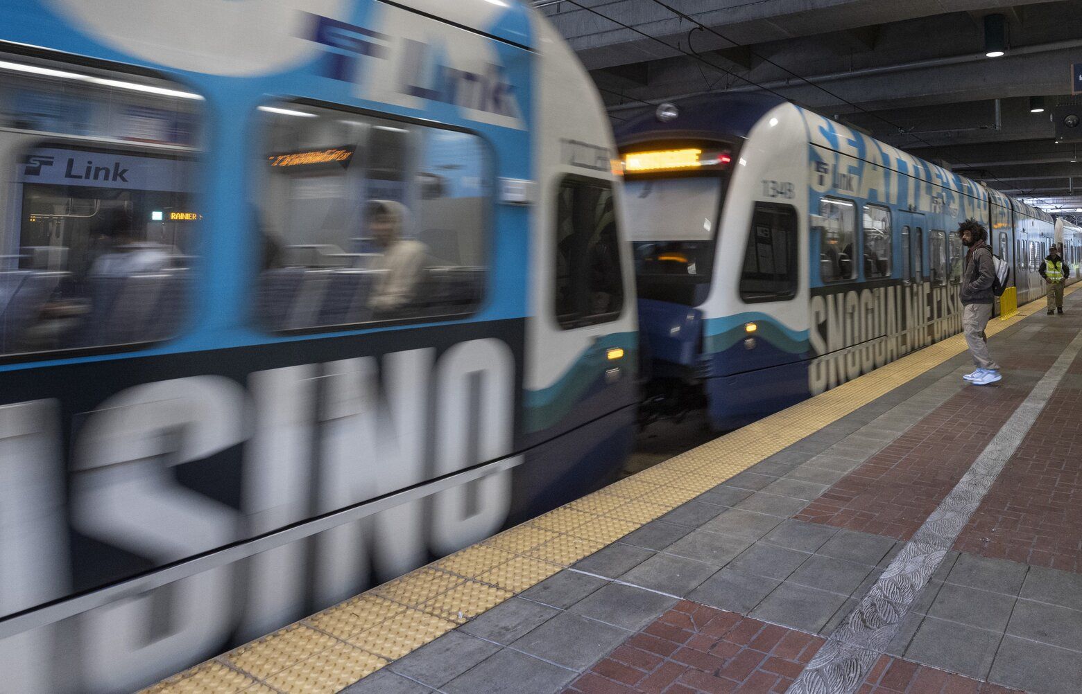 Power Outage Briefly Halts Light-rail Trains In Downtown Seattle | The ...