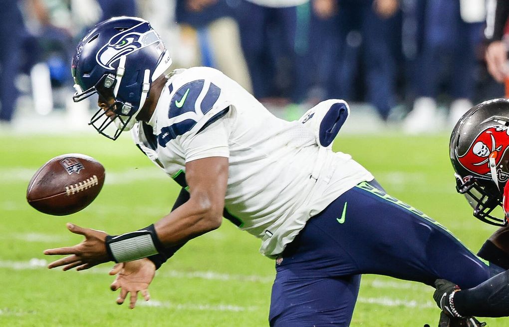 Post-Snap Reads 11/14: Seahawks lose sloppy game in Munich to Buccaneers -  Field Gulls