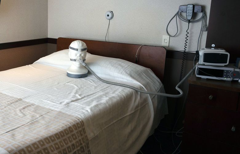 A sleep testing room at the Center of Sleep Medicine at Mayo Clinic in Rochester, Minn., on Aug. 6, 2021. People with sleep apnea and other ailments who rely on CPAP and more than a dozen devices made by Philips are facing lengthy delays for replacements. (Andrea Ellen Reed/The New York Times) XNYT87