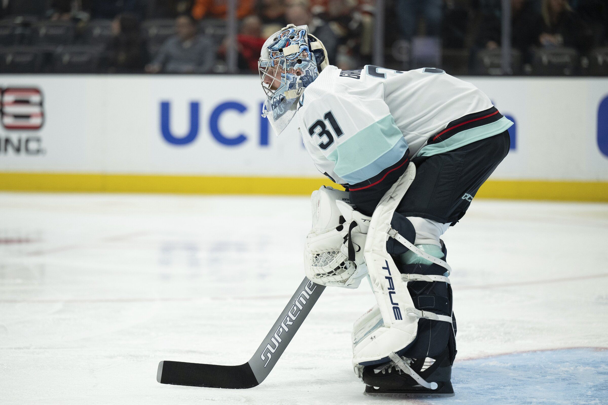 Kraken lucky to have goaltender Martin Jones even as Philipp Grubauer comes off IR The Seattle Times