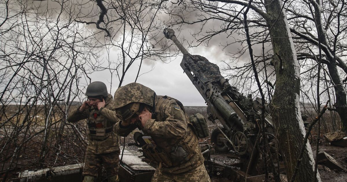 After Russian retreat, Ukrainian military plans next move | The Seattle ...