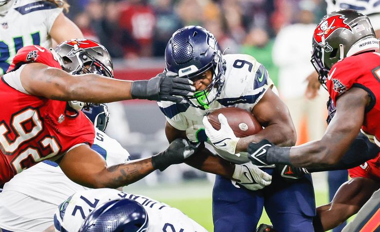 Raiders-Seahawks Week 12 final score: Josh Jacobs seals win in Seattle -  Silver And Black Pride