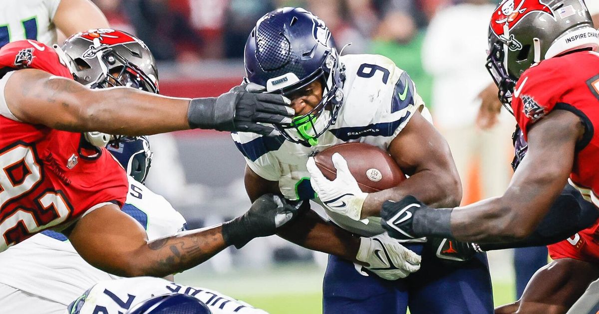 Reporter Bob Condotta grades the Seahawks' Week 3 loss to the Falcons