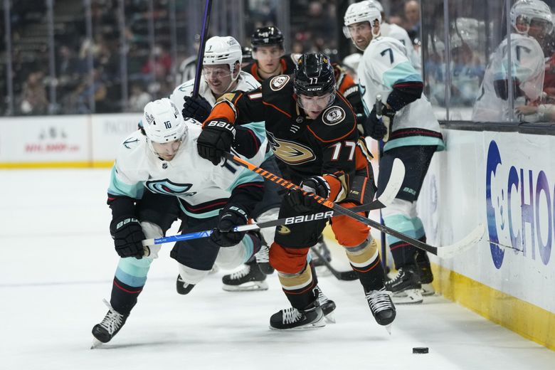 Kraken win fifth straight, 5-2 over Ducks - The Columbian