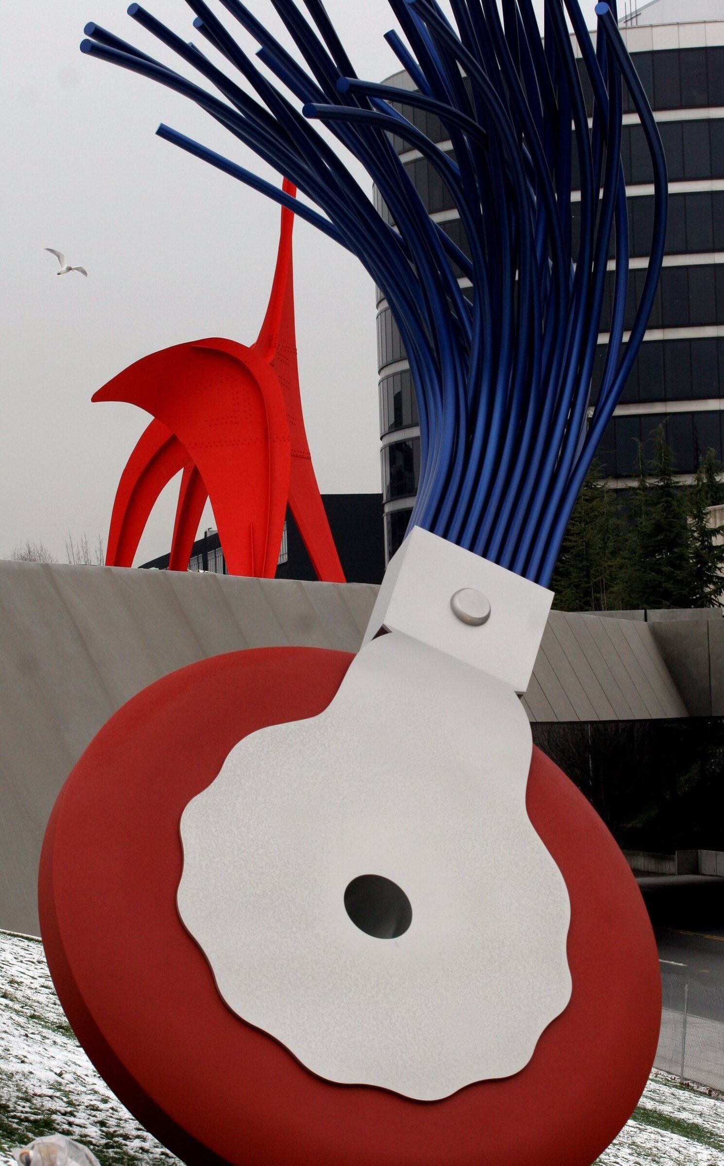 Sculpture once outside MoPOP sold for $8.4M in Paul Allen
