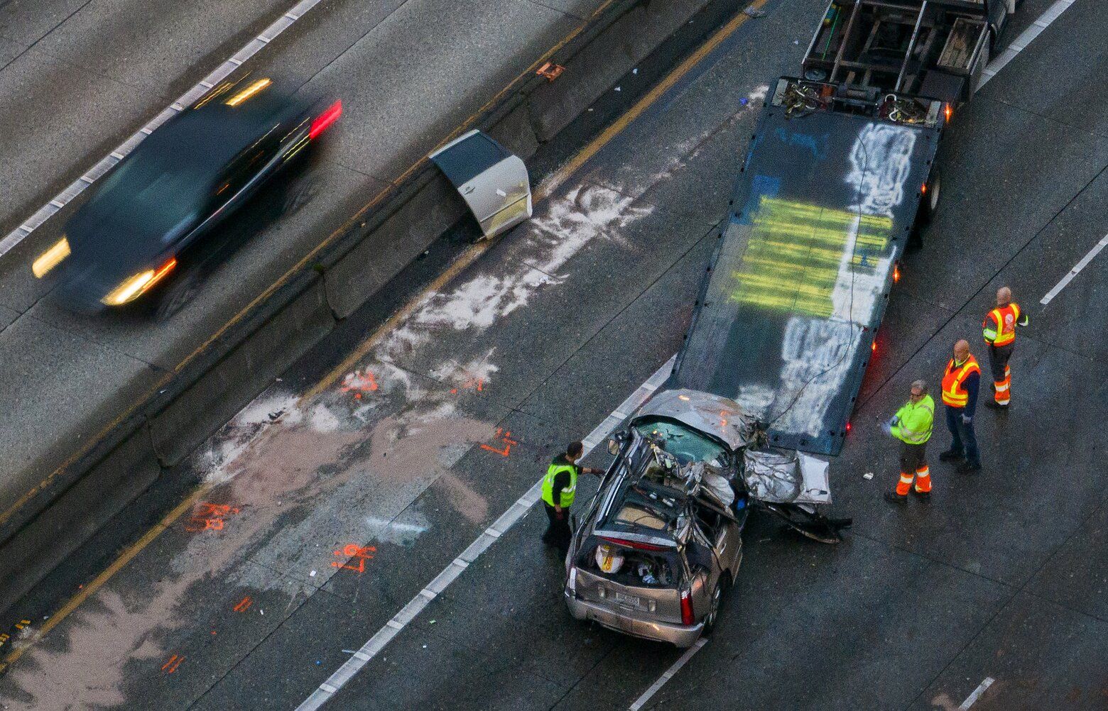 Northbound I 5 reopens in Northgate after multi vehicle crash