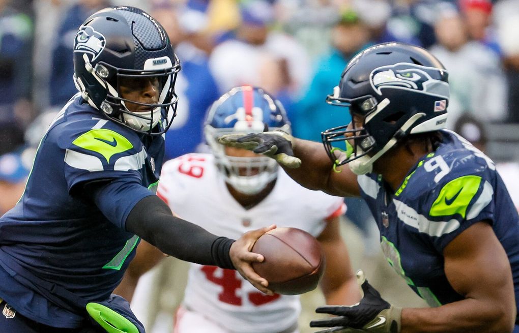 Geno Smith, Kenneth Walker III lead Seahawks to gutsy road win