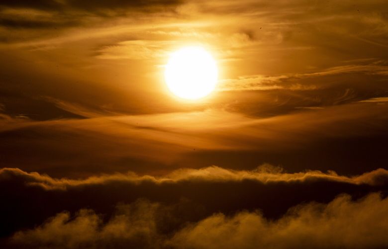 Fog fades as the sun sets from Sunset Hill Park on Tuesday, Jan. 25, 2022.

Wednesday marks the first day of the year when the sun will set after 5 p.m.


LO