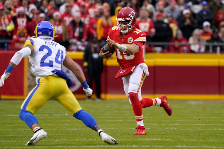 Chiefs WR Smith-Schuster placed in concussion protocol