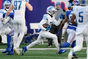 Williams Leads Lions to 3rd Straight Win, 31-18 Over Giants - Bloomberg