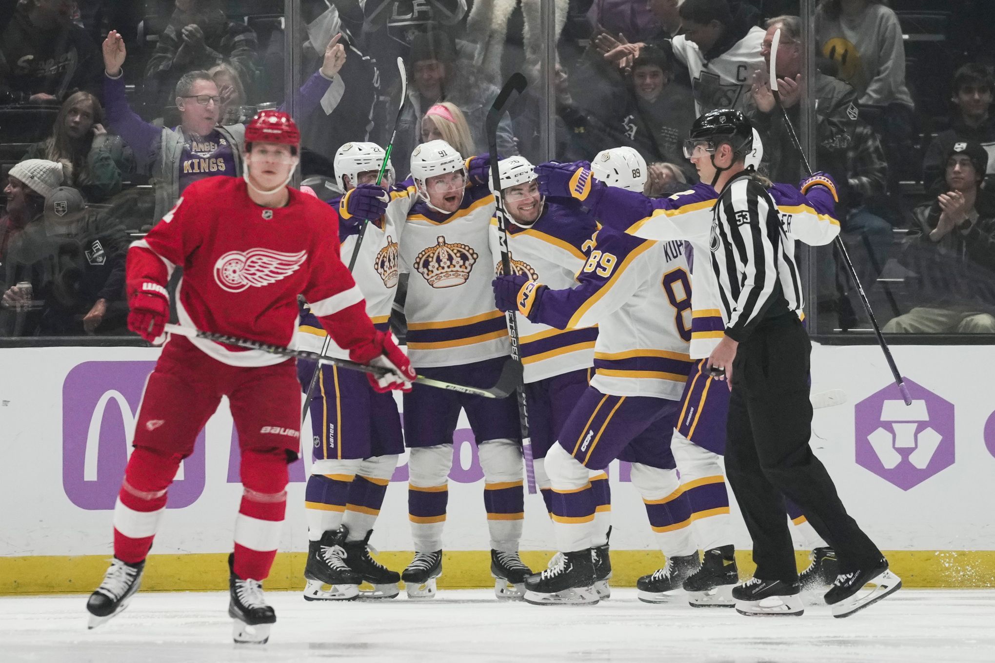 Grundstrom scores just 9 seconds in, Kings top Red Wings 4-3 – The