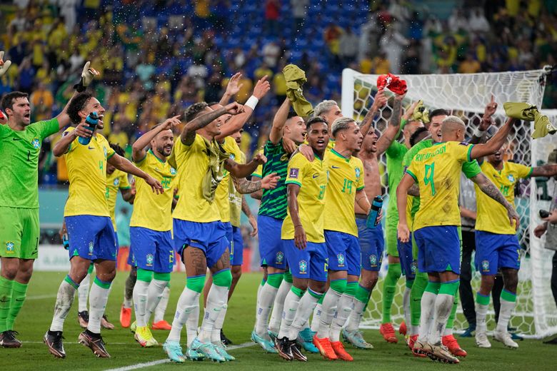 Neymar gets treatment at hotel as Brazil wins at World Cup